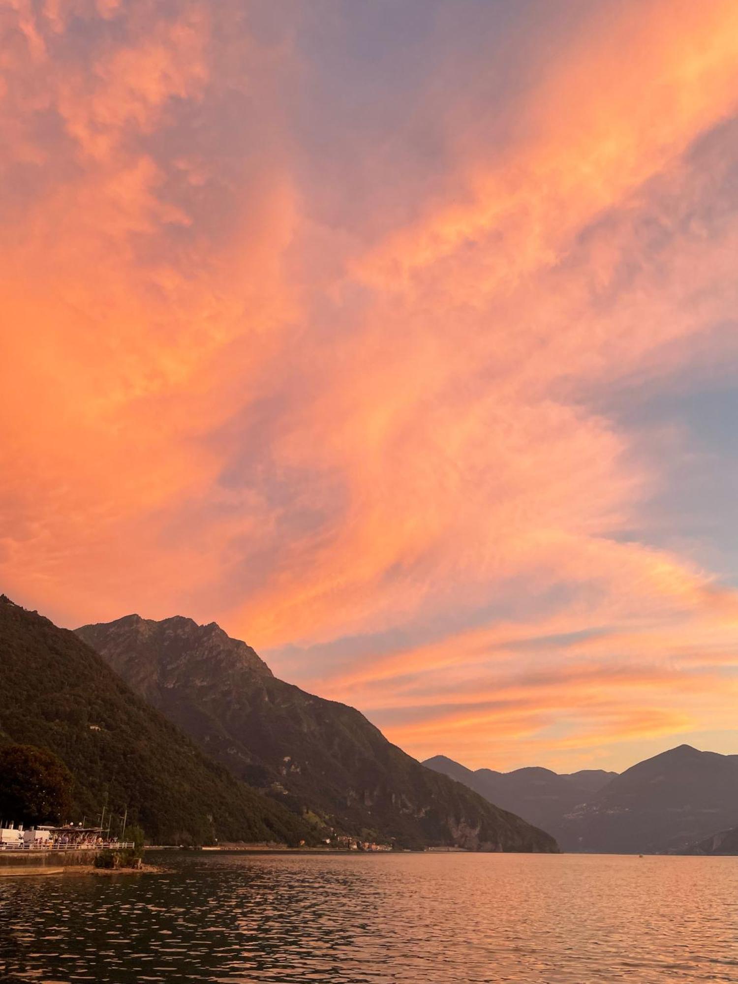 Villa Casa Berlai, Bilocale Sul Lago à Pisogne Extérieur photo
