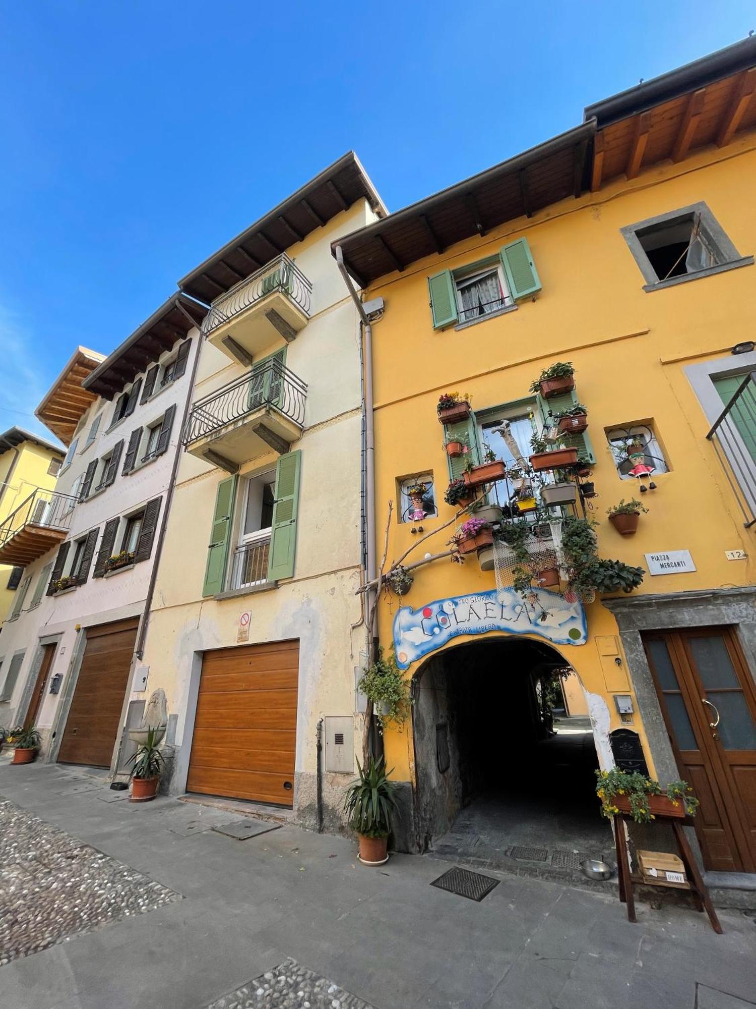 Villa Casa Berlai, Bilocale Sul Lago à Pisogne Extérieur photo